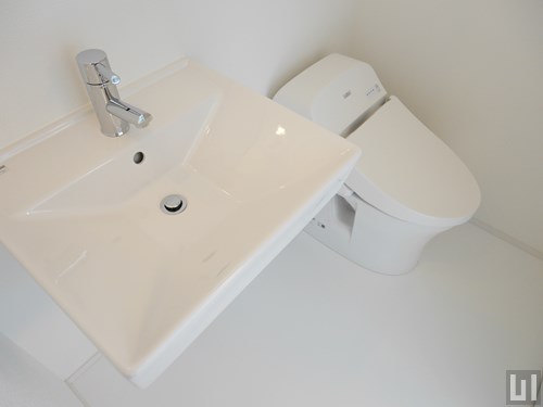 A棟03号室タイプ - 洗面台・トイレ