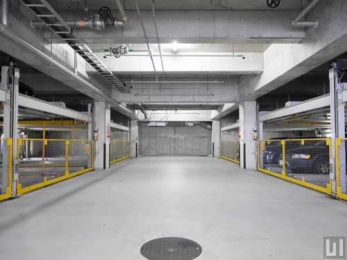 地下機械式駐車場