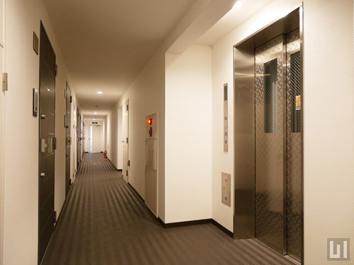 共用廊下・エレベーター