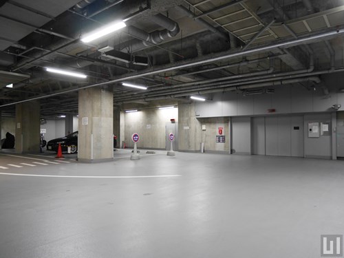 地下機械式駐車場・バイク置き場